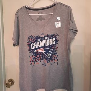 NWT NFL Fanatics Women's Patriots T shirt